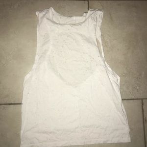 Tanktop with cut out in back
